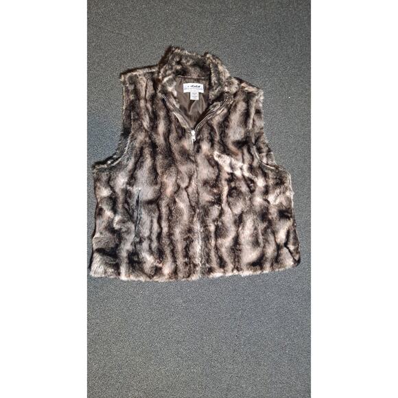 BACK IN THE SADDLE BROWN FAUX FUR Womens VEST size Large zip up with pockets - Picture 2 of 4
